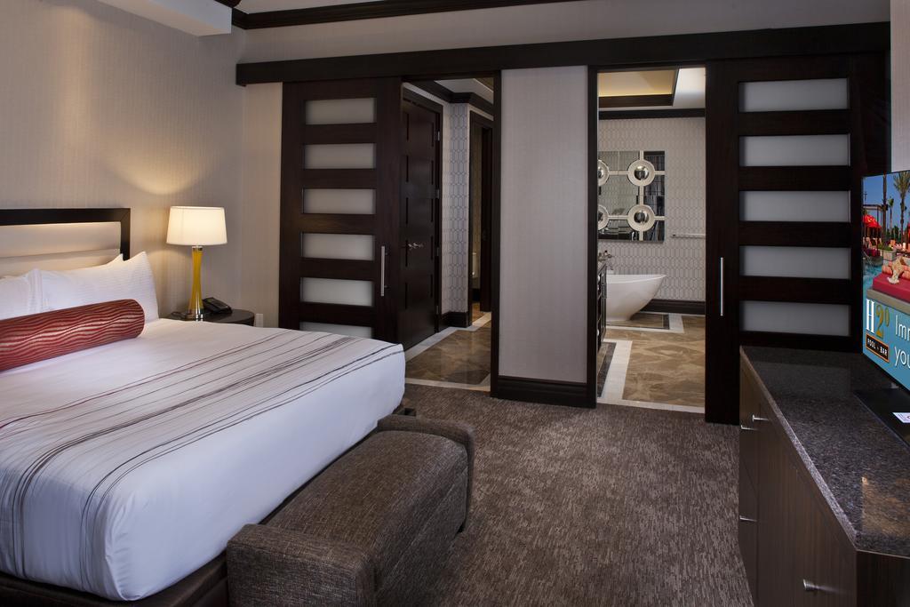 Golden Nugget Lake Charles Esterno foto