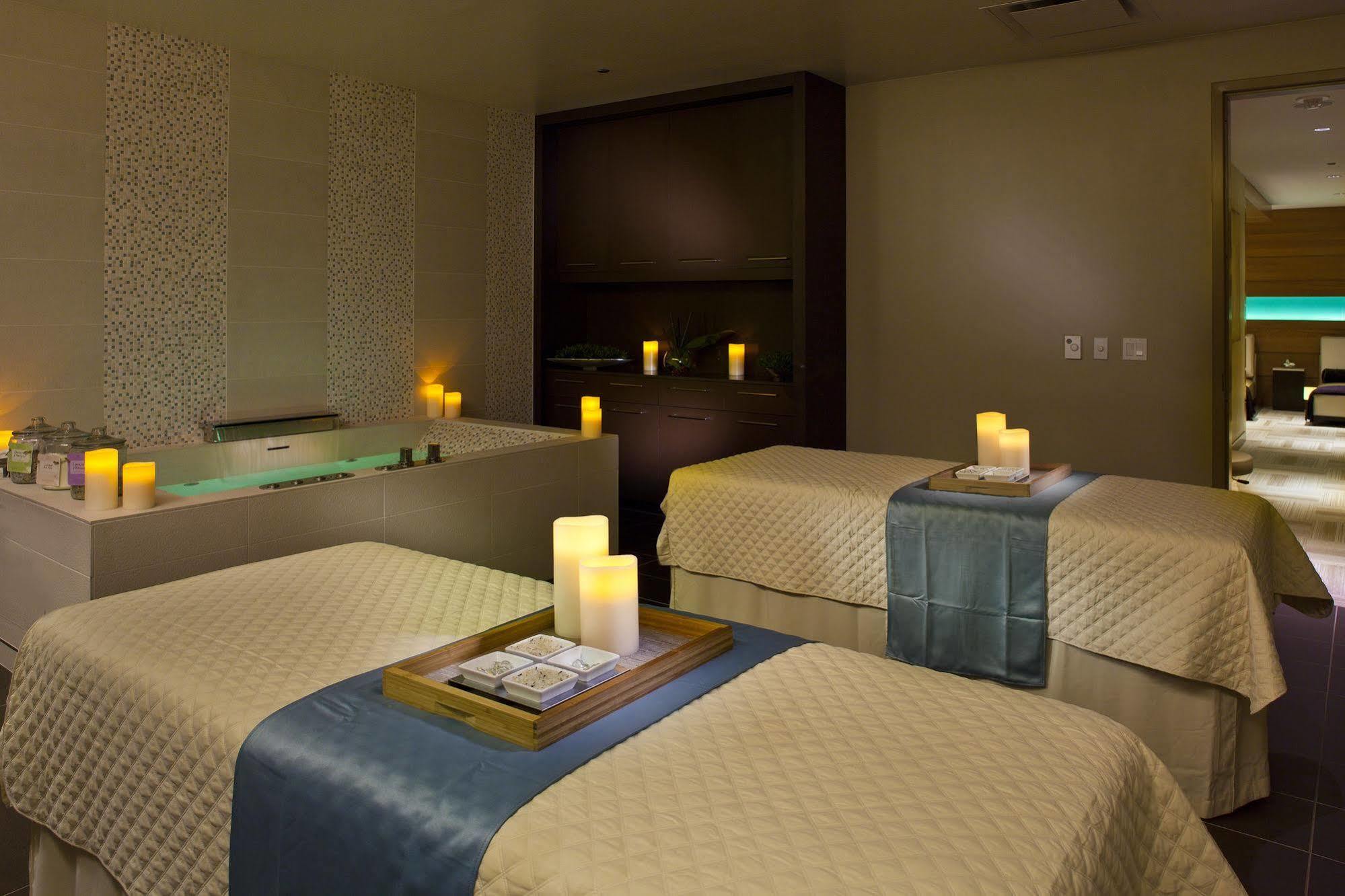 Golden Nugget Lake Charles Esterno foto
